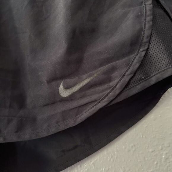 Nike Women’s Dri-FIT Tempo Running Shorts Black Size Medium With Pocket Liner - Picture 4 of 11